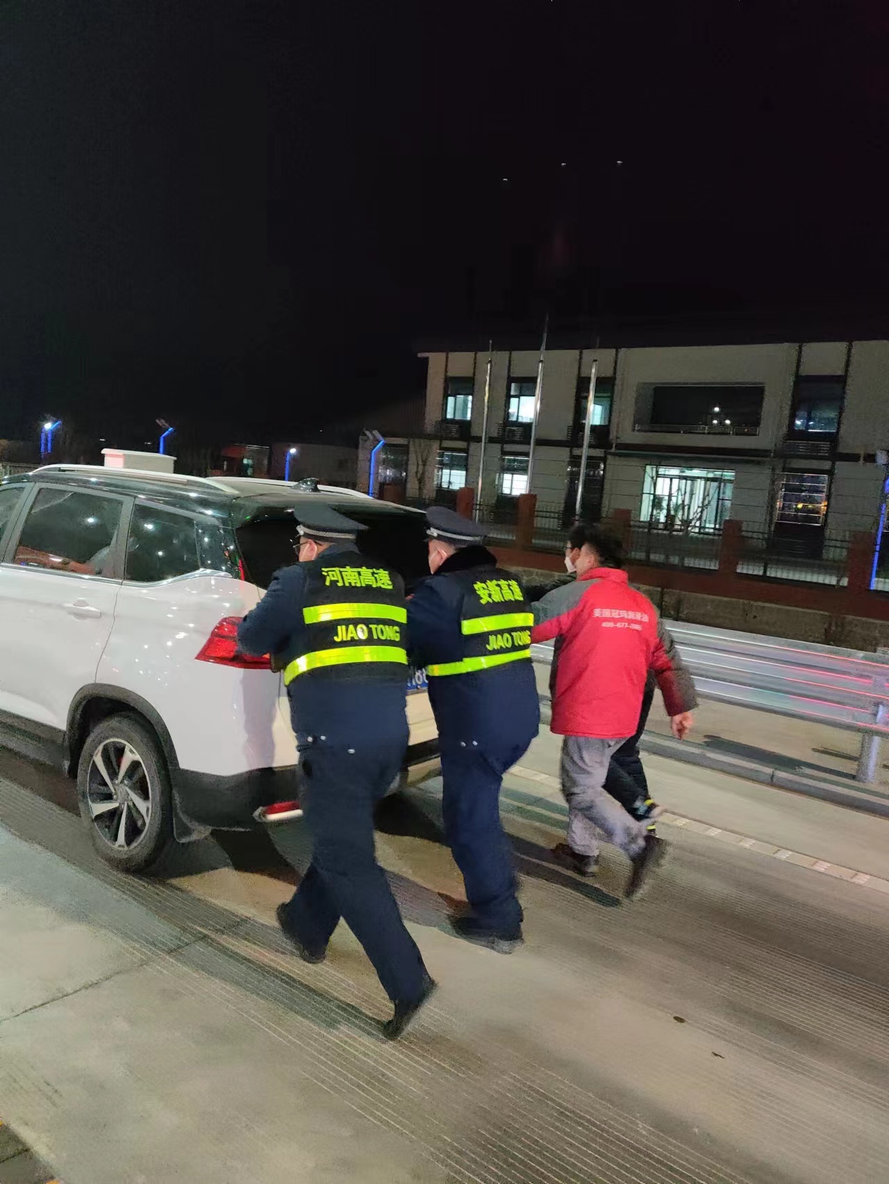 6ef9e531056a92237f23ef872ed5935.jpg 6ef9e531056a92237f23ef872ed5935.jpg