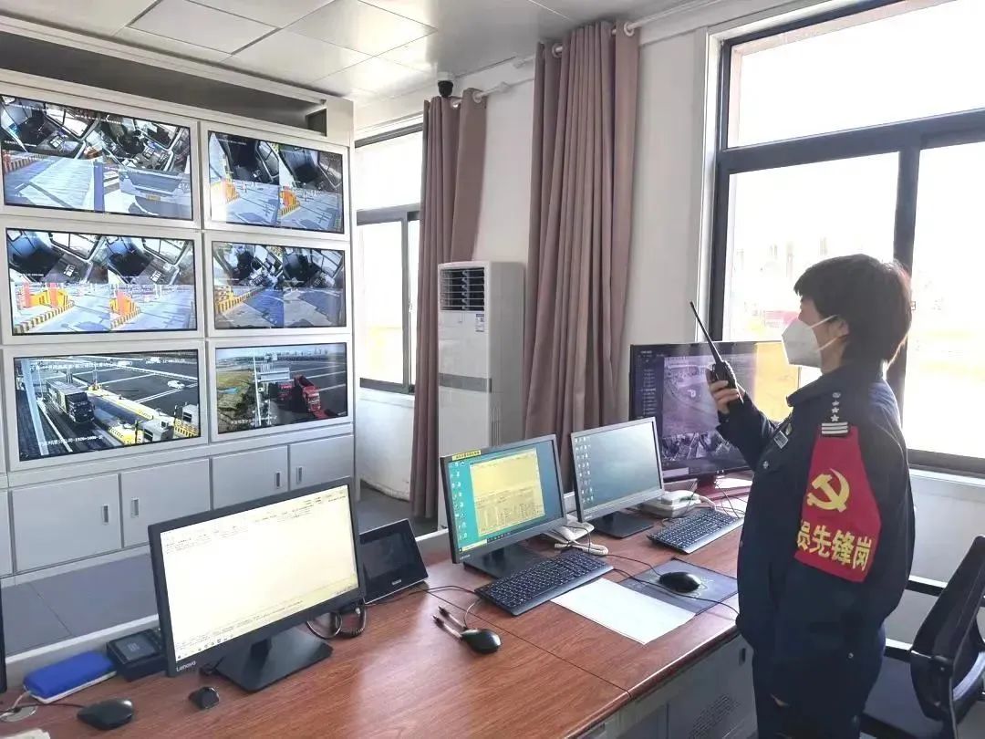 坚持高标准做好值班值守及应急处置 (2).jpg
