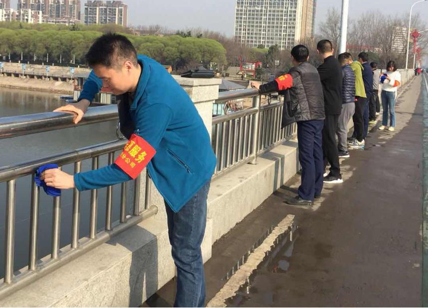 争当志愿者  共建美丽漯河.jpg